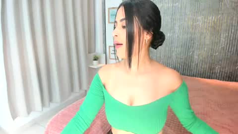 emma_johnsson1 online show from July 2026 07:17:02 AM