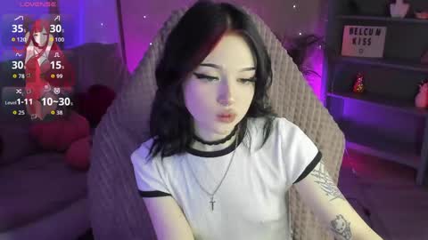 emma_kirks online show from May 2026 12:56:02 PM