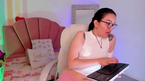 Emma  online show from June 2026 02:22:01 PM