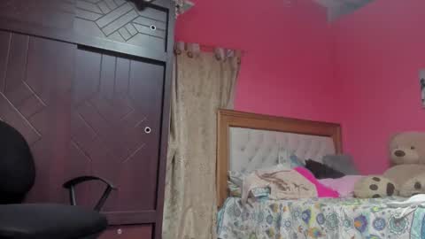 Snapshot of emma_lean chatting on March 2025 10:34:02 AM whises lits online show from March 2025 10:34:02 AM