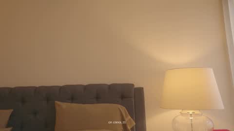 Snapshot of emma_lu1 chatting on February 2026 09:37:02 PM emma_lu1 online show from February 2026 09:37:02 PM