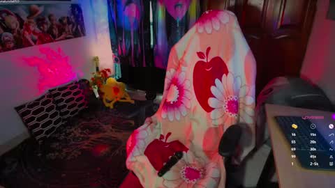 LUNA online show from May 2026 07:11:01 PM