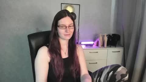 emma online show from April 2026 05:33:02 PM