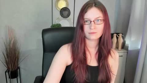 emma online show from June 2026 05:37:01 PM