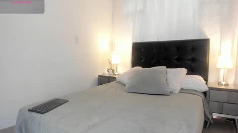 Snapshot of emma_martiin chatting on November 2025 07:16:02 PM Im Emma online show from November 2025 07:16:02 PM