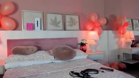  Emma  online show from October 2025 05:08:02 AM