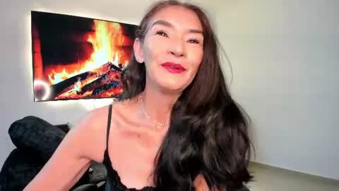 Emma  online show from July 2026 11:38:01 AM