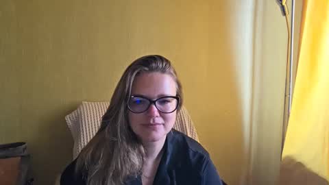 Snapshot of emma_misty_ chatting on October 2025 06:21:02 AM emma_misty_ online show from October 2025 06:21:02 AM