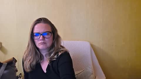 Snapshot of emma_misty_ chatting on October 2025 03:42:01 PM emma_misty_ online show from October 2025 03:42:01 PM