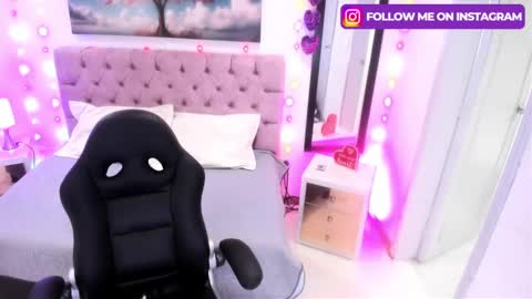 Snapshot of emma_monserratt chatting on March 2025 09:51:01 AM Emma Monserratt online show from March 2025 09:51:01 AM