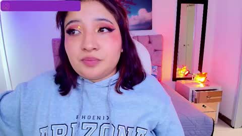 Snapshot of emma_monserratt chatting on September 2025 07:37:02 PM Emma Monserratt online show from September 2025 07:37:02 PM