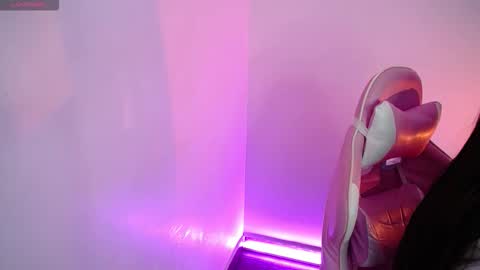 Emma online show from September 2025 12:15:01 AM