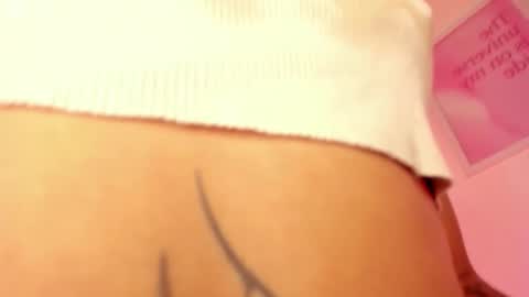 Snapshot of emma_rinaldi_ chatting on January 2026 05:00:02 AM Emma online show from January 2026 05:00:02 AM