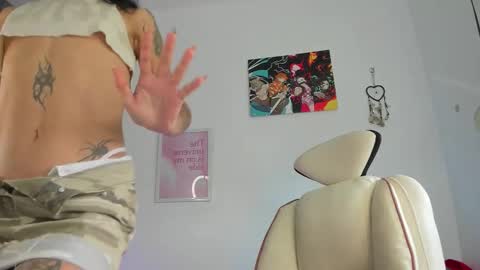 Snapshot of emma_rinaldi_ chatting on February 2026 02:09:01 PM Emma online show from February 2026 02:09:01 PM