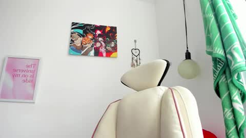 Snapshot of emma_rinaldi_ chatting on February 2026 03:37:02 PM Emma online show from February 2026 03:37:02 PM