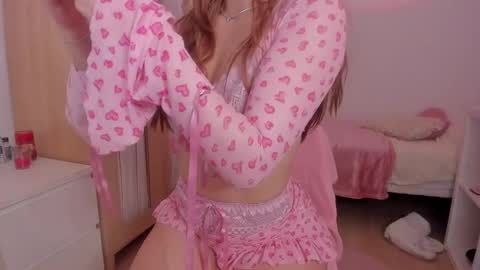 Emma   online show from February 2025 09:20:02 AM