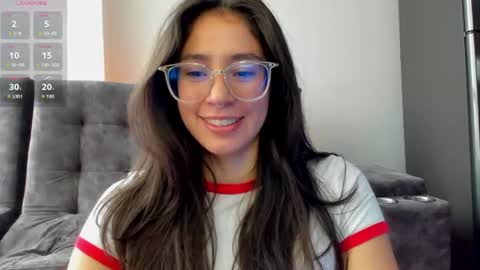 Snapshot of emma_sandovaal chatting on June 2026 05:48:01 PM Emma online show from June 2026 05:48:01 PM