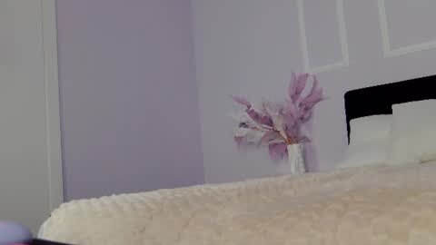 Emma online show from July 2026 02:18:01 AM