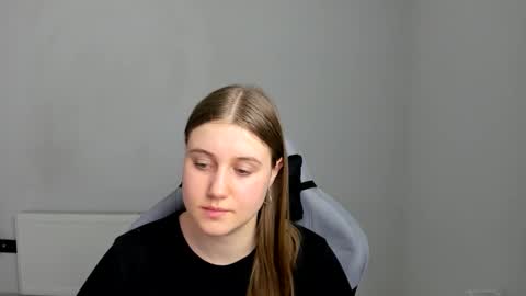 Emma online show from June 2026 02:33:01 PM