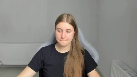 Emma online show from July 2026 06:39:02 AM