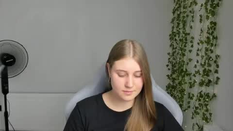 Emma online show from July 2026 12:01:02 PM