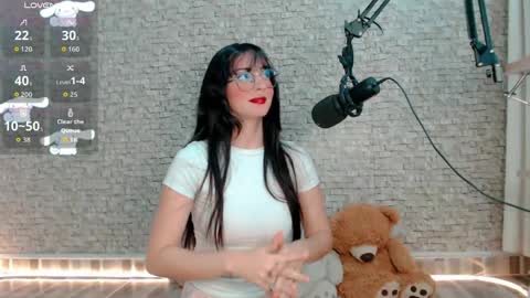 Emma  online show from May 2026 02:51:02 AM