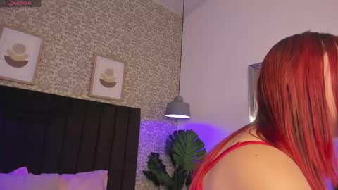 emma_velvet_ online show from April 2026 01:24:01 PM