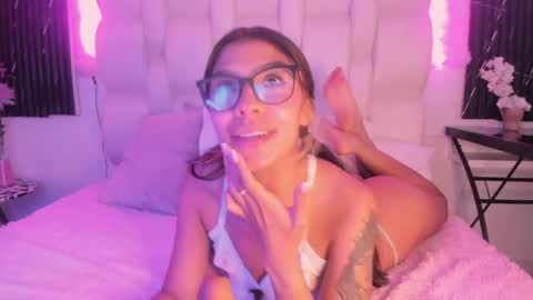Snapshot of emmaa00_ chatting on June 2026 05:41:01 PM emmaa00_ online show from June 2026 05:41:01 PM