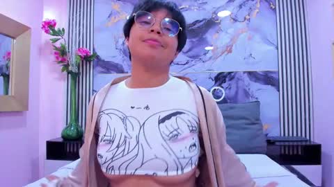 Emma  online show from September 2025 02:49:01 AM