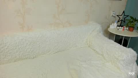 Snapshot of emmaamazingeyes chatting on December 2024 06:09:02 PM Emma 31487 online show from December 2024 06:09:02 PM