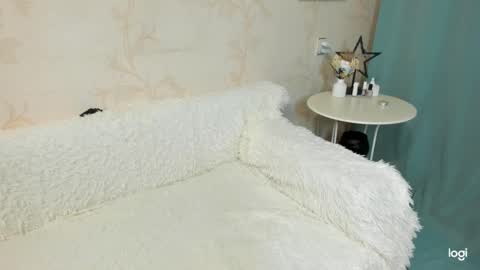 Snapshot of emmaamazingeyes chatting on January 2025 06:53:02 PM Emma 31487 online show from January 2025 06:53:02 PM