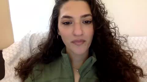 Snapshot of emmababy2322 chatting on January 2025 05:59:02 PM Emma online show from January 2025 05:59:02 PM