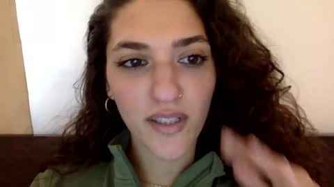 Snapshot of emmababy2322 chatting on January 2025 09:01:01 PM Emma online show from January 2025 09:01:01 PM