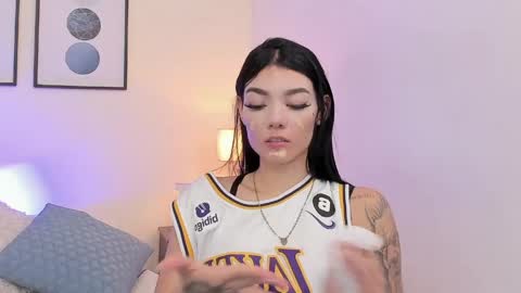 Emma  online show from May 2026 09:55:01 PM