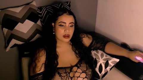 Snapshot of emmacamille2 chatting on November 2025 03:06:01 AM emmacamille2 online show from November 2025 03:06:01 AM