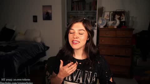 Snapshot of emmachoice chatting on October 2025 09:15:01 PM emmachoice online show from October 2025 09:15:01 PM