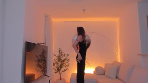 Emma voger online show from October 2025 01:40:01 AM