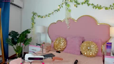 Welcome Im yosein  Your love is my passion activate it with your tips and enjoy with me online show from September 2025 09:47:02 PM