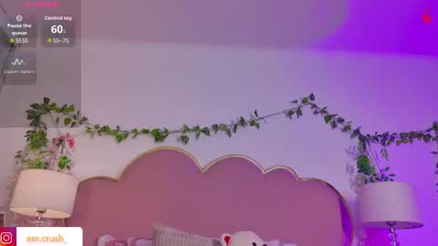 Snapshot of emmacrush chatting on August 2026 02:15:02 PM Welcome Im yosein Your love is my passion activate it with your tips and enjoy with me online show from August 2026 02:15:02 PM