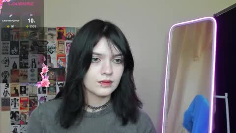 Snapshot of emmadarkk chatting on November 2025 09:21:01 AM Emma online show from November 2025 09:21:01 AM