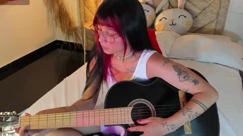           online show from April 2026 09:15:01 PM