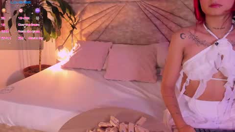 Snapshot of emmaduff_ chatting on June 2026 11:41:02 AM online show from June 2026 11:41:02 AM