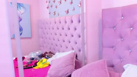 emmaebony_ online show from July 2026 03:54:02 PM