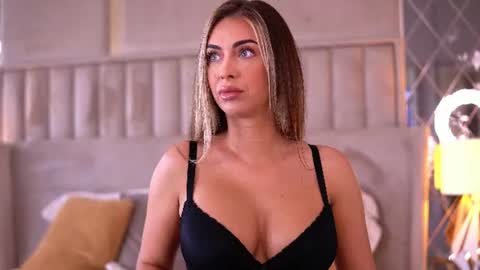 Emma online show from July 2026 06:33:02 AM