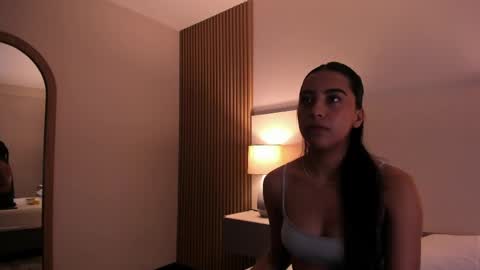 emmaespencer  online show from April 2026 11:14:01 AM