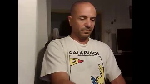 Ariel online show from October 2025 04:02:01 AM