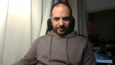 Ariel online show from April 2026 04:32:01 AM