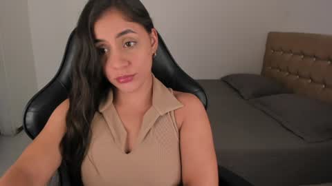 Jennifer online show from July 2026 01:37:01 AM