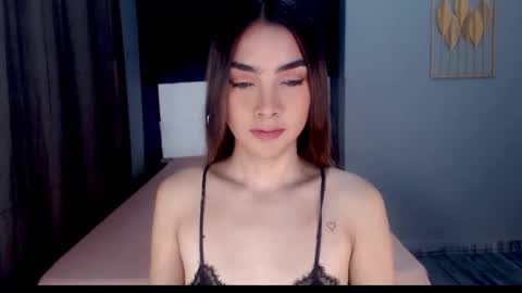 Snapshot of emmahardcockts chatting on April 2026 01:15:01 AM Emma online show from April 2026 01:15:01 AM