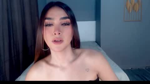 Emma online show from June 2026 02:01:02 AM
